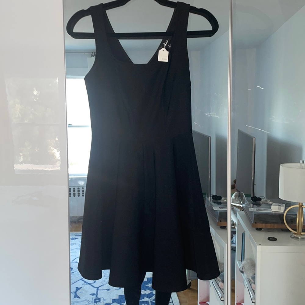 LuLus skater dress NWT